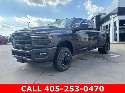 Used 2025 RAM 3500 Laramie AWD/4WD image 2