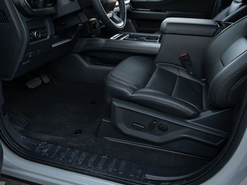 New 2026 Ford F350 Lariat w/ Lariat Ultimate Package image 33