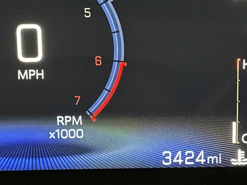 Used 2025 Chevrolet Trax LT w/ LT Convenience Package image 21