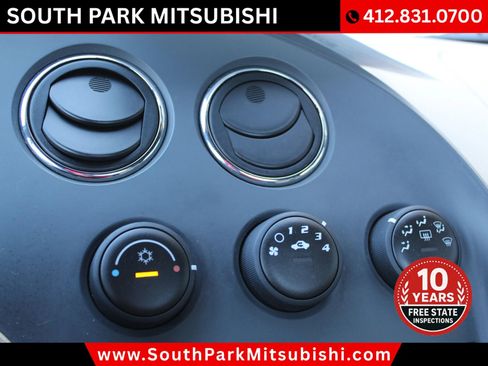 Used 2006 Pontiac Solstice Convertible w/ Premium Package image 16