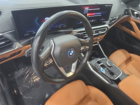 Used 2024 BMW i4 eDrive35 image 13