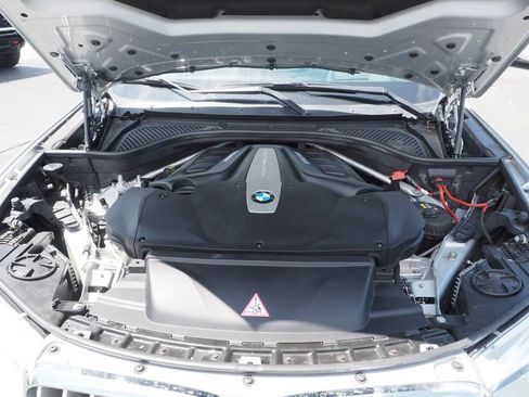 Used 2016 BMW X5 xDrive50i AWD/4WD image 11