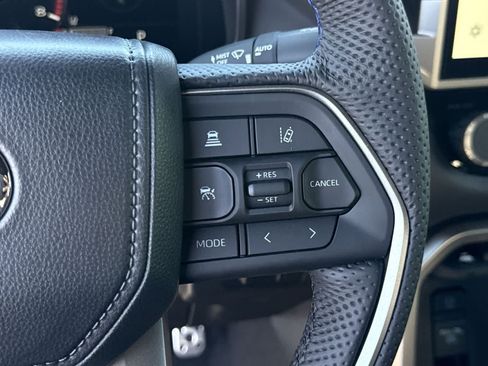 Used 2026 Toyota Tundra Platinum w/ TRD Off-Road Package AWD/4WD image 28