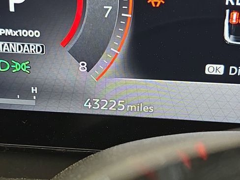 Used 2025 Nissan Kicks SR image 25