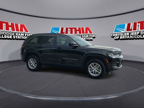 New 2026 Jeep Grand Cherokee Laredo X image 9