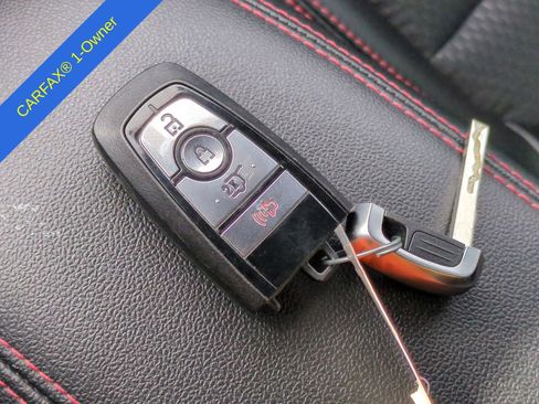 Used 2025 Ford Escape ST-Line image 34