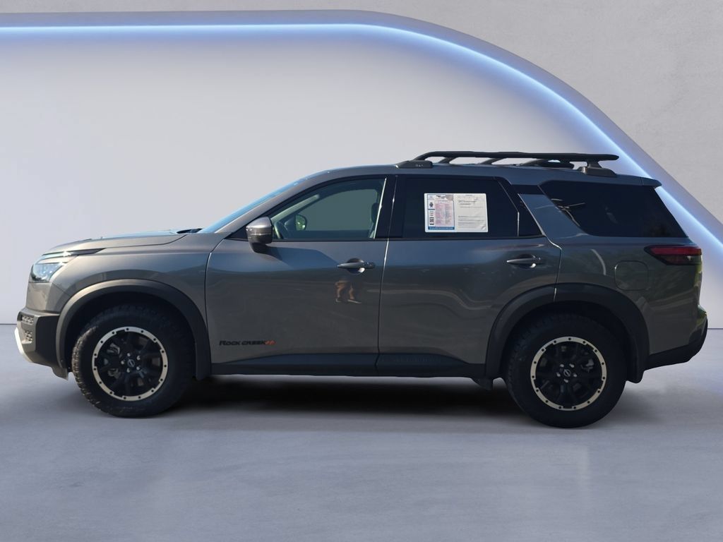 Used 2025 Nissan Pathfinder Rock Creek AWD/4WD image 2