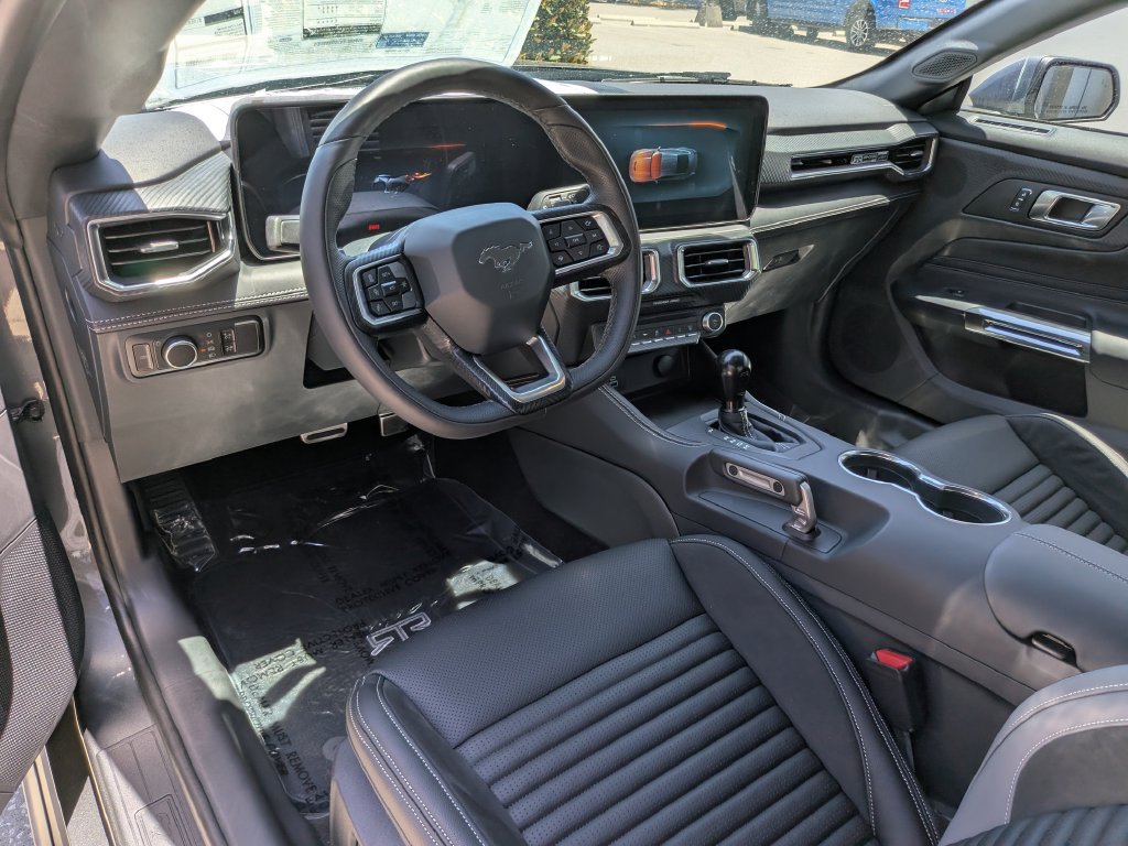 New 2026 Ford Mustang GT Premium w/ GT Performance Package RWD image 9