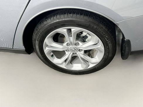 Used 2025 Honda Accord LX image 11