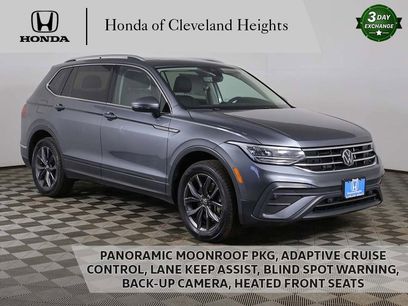 Used 2023 Volkswagen Tiguan SE w/ Panoramic Sunroof Package