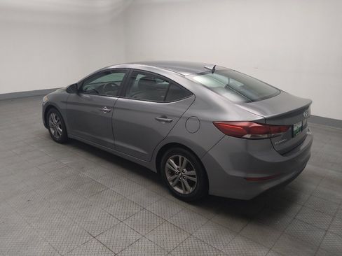Used 2017 Hyundai Elantra SE w/ SE A/T Tech Package 03 FWD image 3