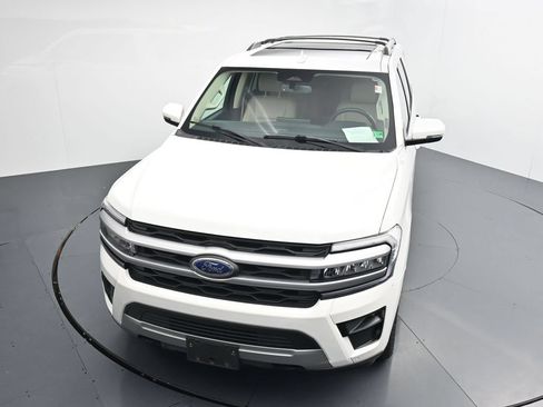 Used 2023 Ford Expedition XLT AWD/4WD image 23