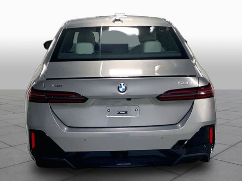 New 2027 BMW 530i xDrive AWD/4WD image 4