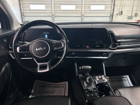 Used 2024 Kia Sportage EX AWD/4WD image 4