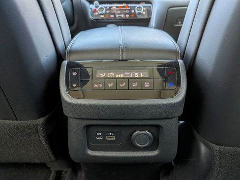 Used 2024 INFINITI QX60 Luxe w/ Performance Audio Package image 28