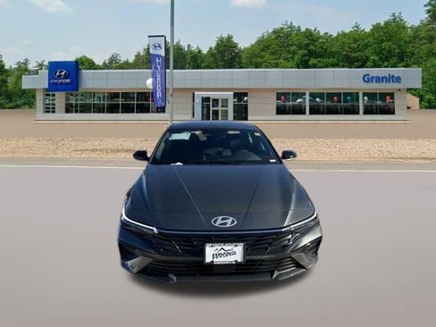 New 2026 Hyundai Elantra SEL Sport image 3