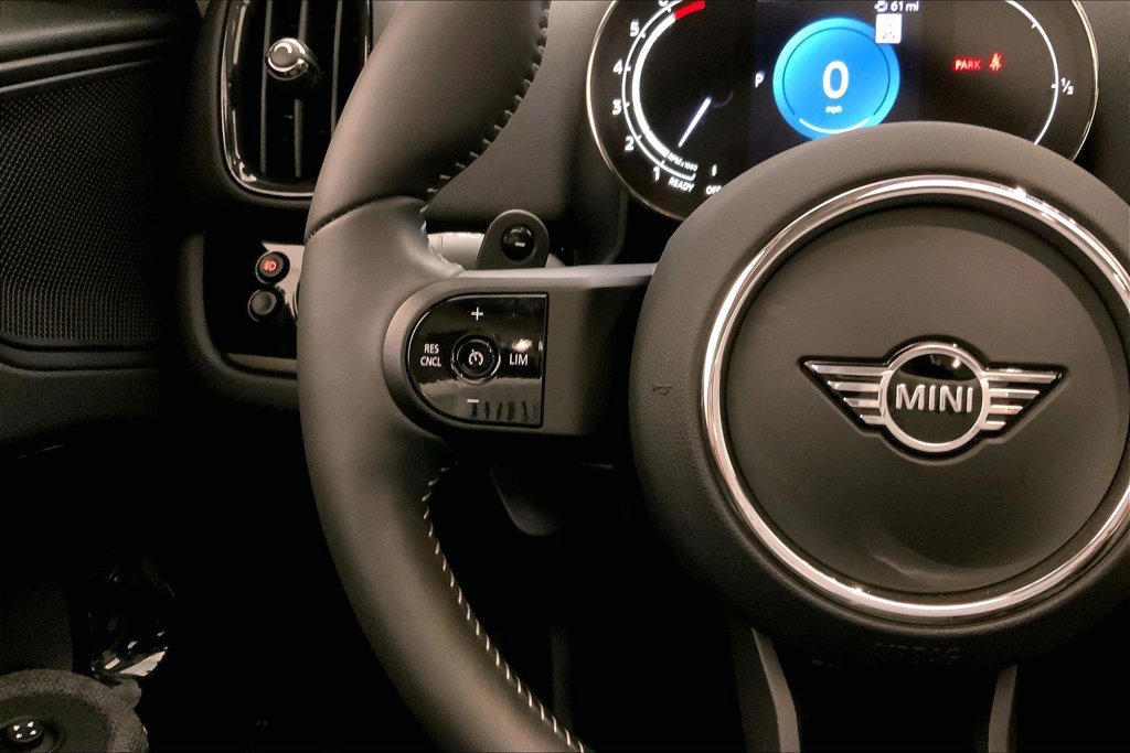 Certified 2024 MINI Cooper Countryman S w/ Premium Package FWD image 18
