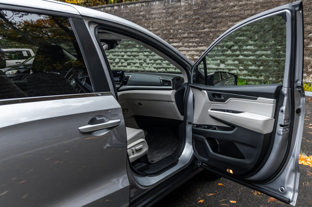 Used 2025 Honda Odyssey EX-L image 15