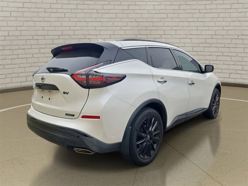 Used 2022 Nissan Murano SV w/ SV Midnight Edition Package image 4
