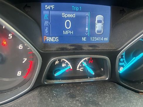 Used 2015 Ford Escape SE image 26