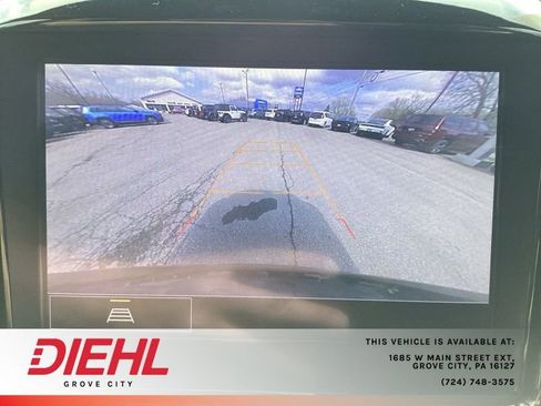 Used 2023 Chevrolet Traverse LT image 23