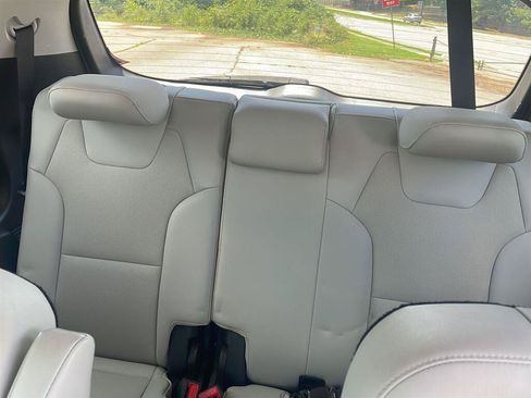 Used 2022 Kia Telluride S AWD/4WD image 6