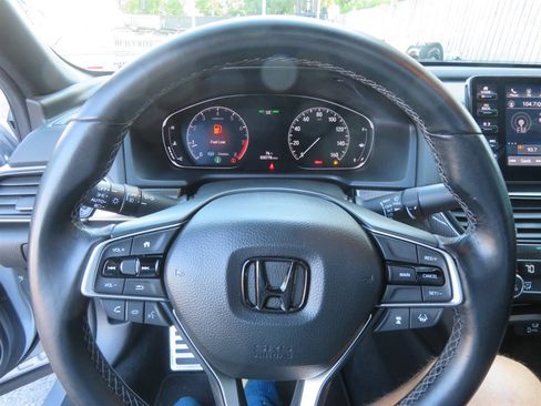 Used 2018 Honda Accord Sport image 15