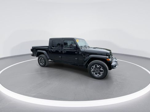Used 2026 Jeep Gladiator Sport AWD/4WD image 25