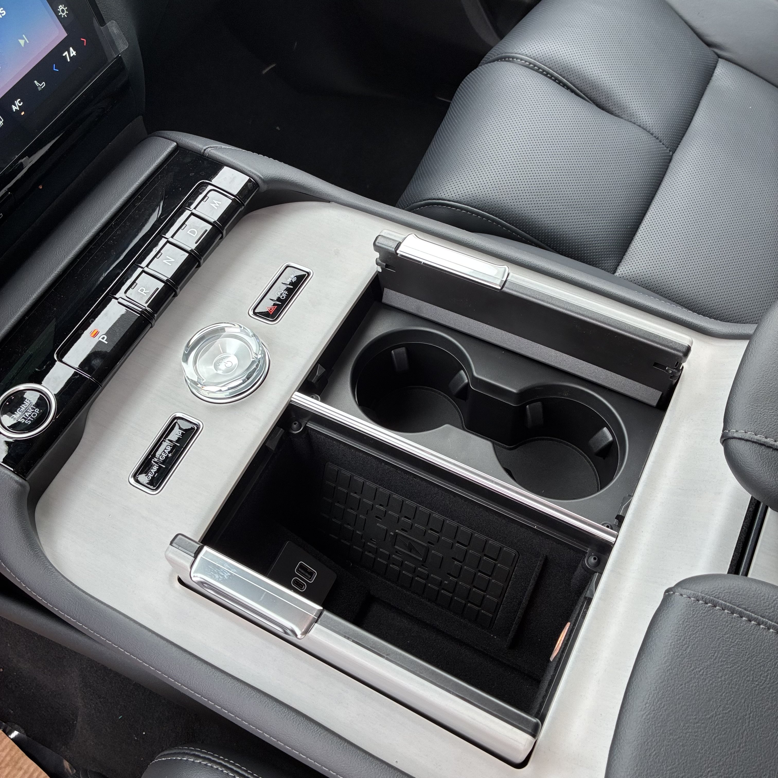 New 2025 Lincoln Navigator Reserve AWD/4WD image 19