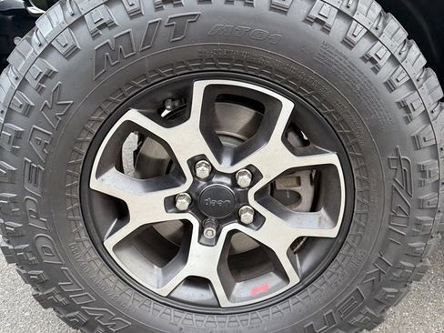 Used 2021 Jeep Wrangler Unlimited Rubicon image 22