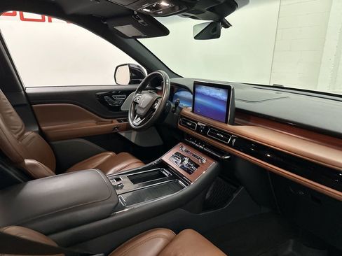 Used 2022 Lincoln Aviator Reserve w/ Equipment Group 201A image 60