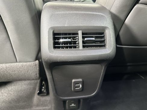 Used 2023 GMC Terrain SLT AWD/4WD image 23