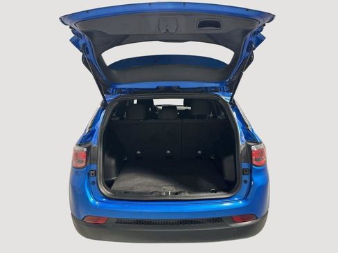 Used 2023 Jeep Compass Sport image 25