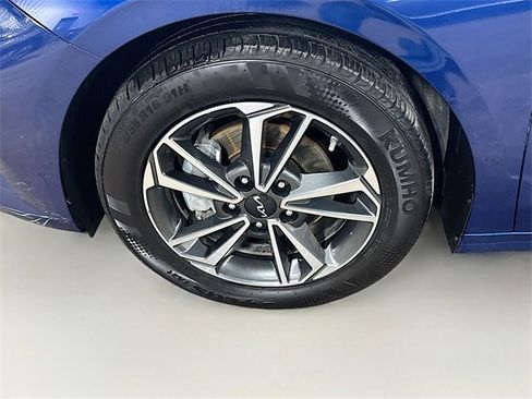 Used 2023 Kia Forte LXS image 29