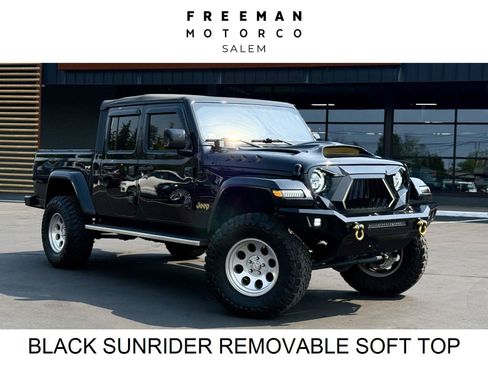 Used 2023 Jeep Gladiator Sport AWD/4WD image 1