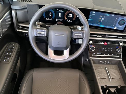 Certified 2025 Hyundai Santa Fe SEL image 15