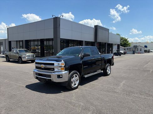 Used 2015 Chevrolet Silverado 2500 LT w/ LT Convenience Package AWD/4WD image 7