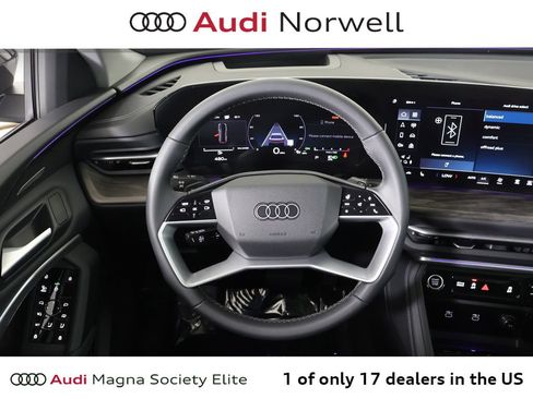 Used 2025 Audi Q5 Premium Plus w/ Premium Plus AWD/4WD image 31
