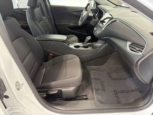 Used 2024 Chevrolet Malibu LT FWD image 21