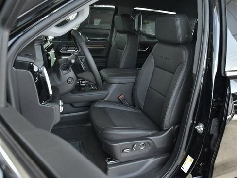 Used 2024 GMC Sierra 1500 Denali w/ Technology Package image 28