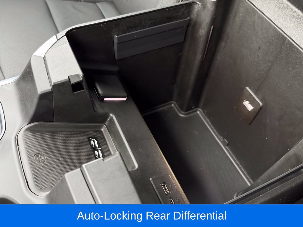 Used 2022 Chevrolet Silverado 1500 LTZ AWD/4WD image 28