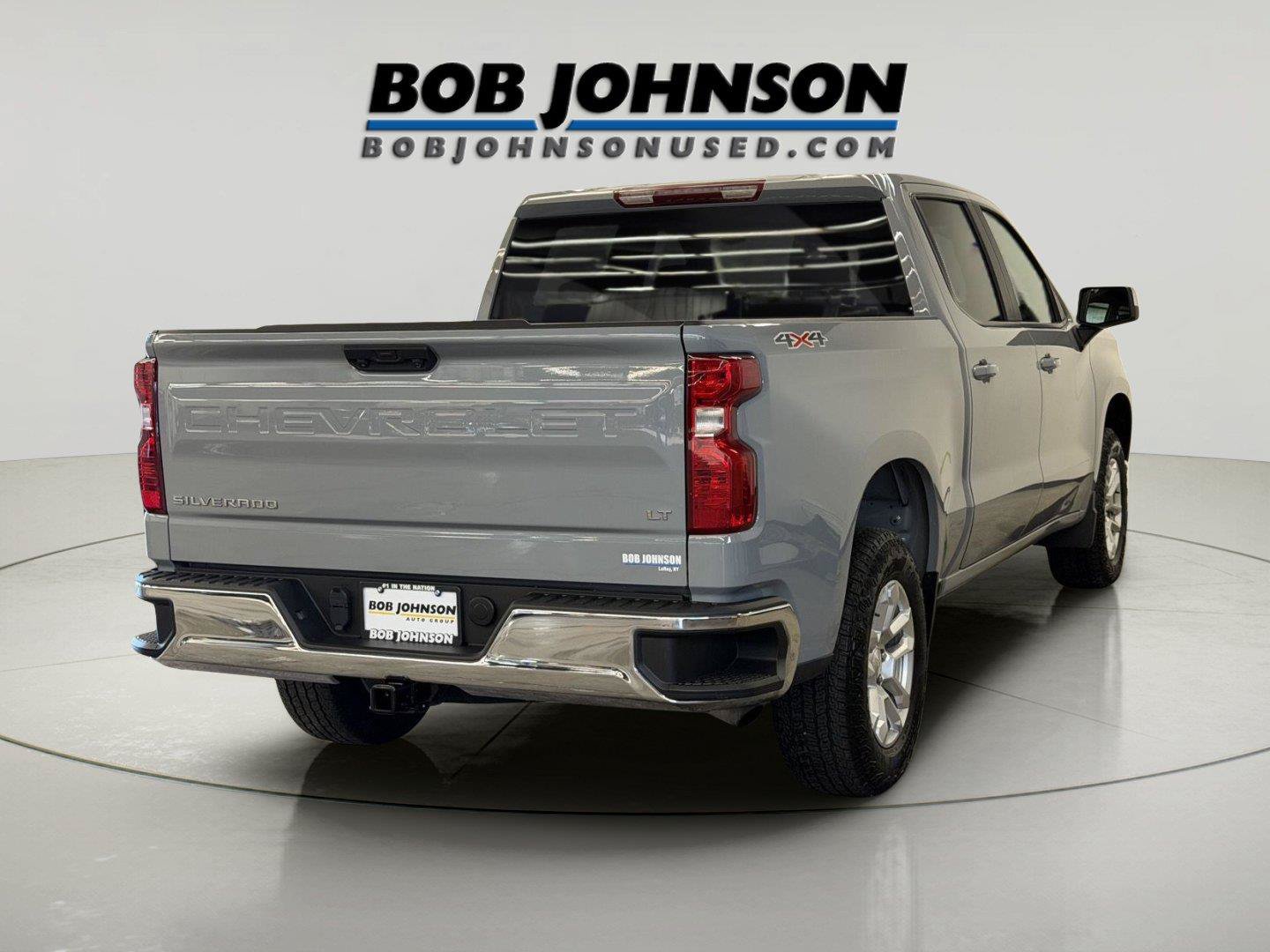 Used 2024 Chevrolet Silverado 1500 LT AWD/4WD image 9