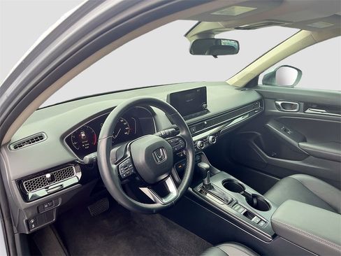 Used 2023 Honda Civic EX-L image 9