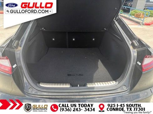 Used 2020 Kia Stinger GT1 RWD image 10