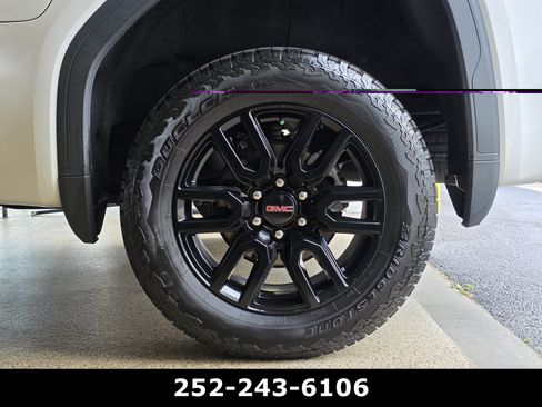 Used 2022 GMC Sierra 1500 Elevation w/ Elevation Premium Package AWD/4WD image 38