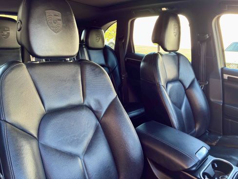 Used 2017 Porsche Cayenne AWD/4WD image 51