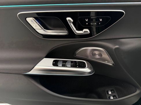 New 2026 Mercedes-Benz E 53 AMG e 4MATIC Sedan image 12