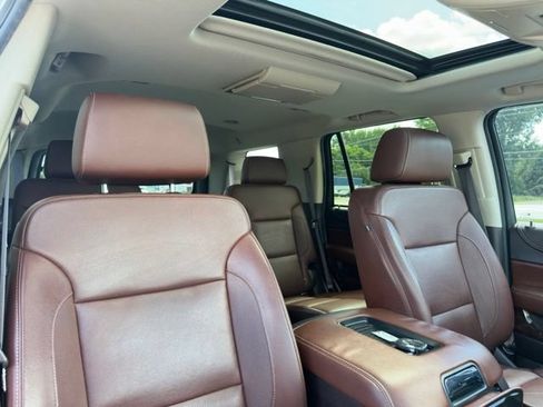 Used 2017 Chevrolet Tahoe Premier AWD/4WD image 8