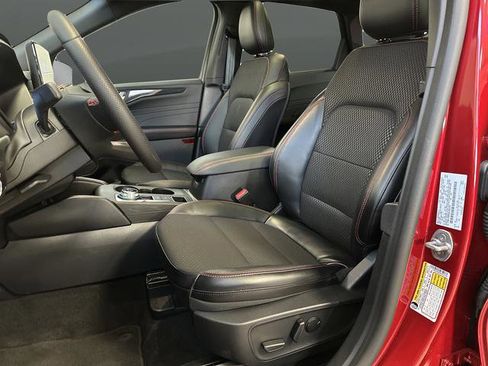 Used 2024 Ford Escape ST-Line w/ Tech Pack #1 image 4