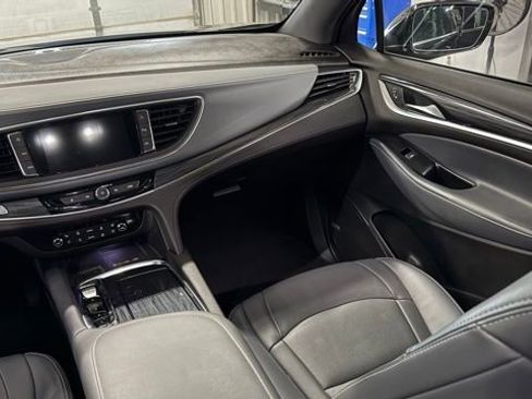 Used 2023 Buick Enclave Premium w/ Experience Buick Package image 31